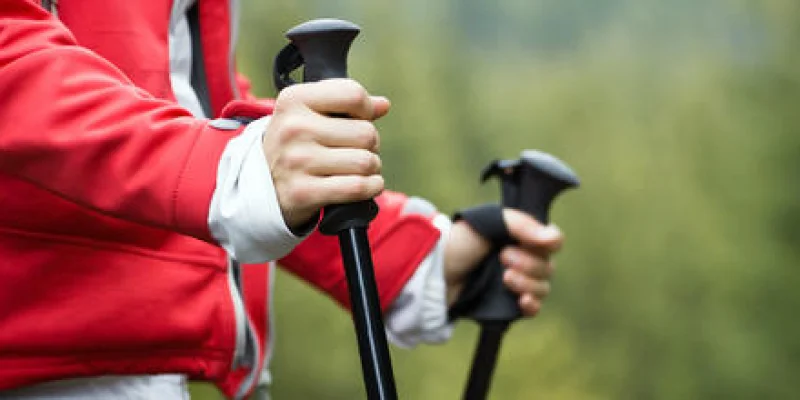 La marche nordique, une gym vivifiante