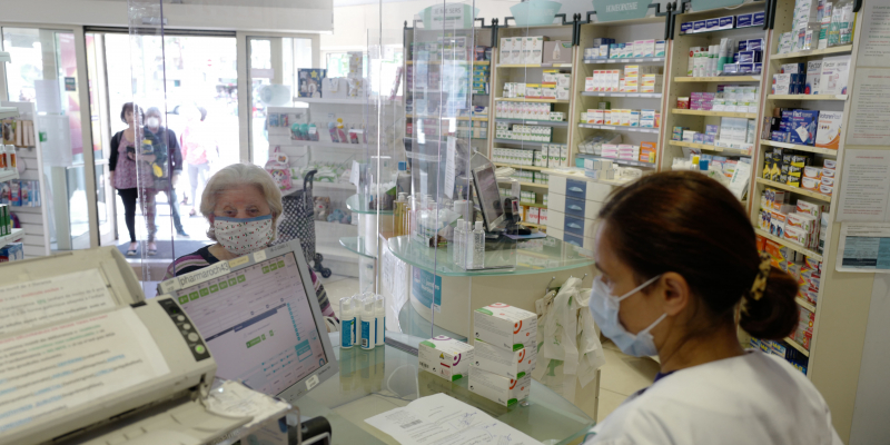 Face à l'épidémie, les tests antigéniques en pharmacie pourraient changer la donne