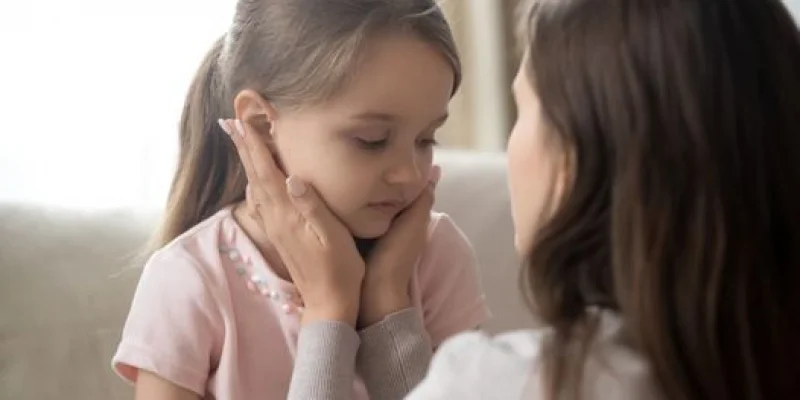 Oui, les parents hélicoptères sont de véritables dangers