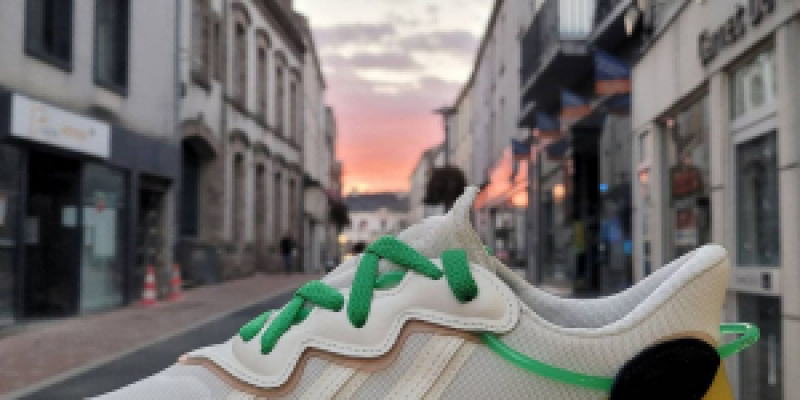 ADIDAS OZWEEGO CHOLET Cream - 120.00€ sur Bitume Cholet