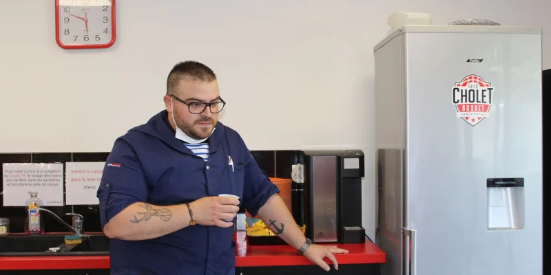 « Pourquoi j'irais voter ? » : à Cholet, à la recherche de l'enthousiasme électoral