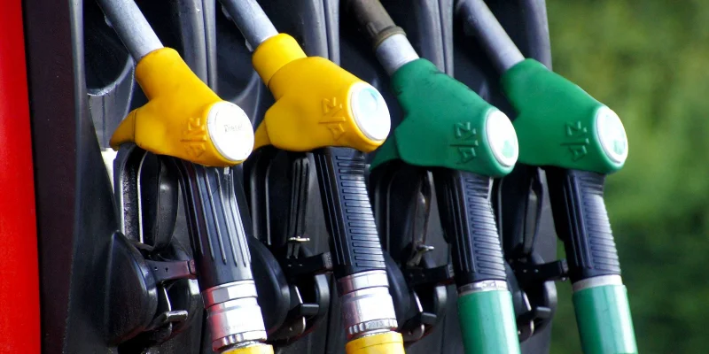 Le litre de carburant revient à 85 centimes tout le week-end !