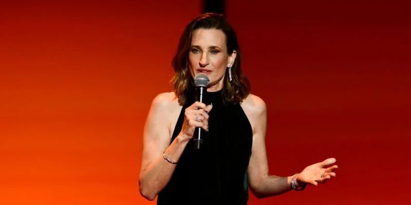 L'actrice Camille Cottin excelle à l'ouverture du 77e Festival de Cannes !
