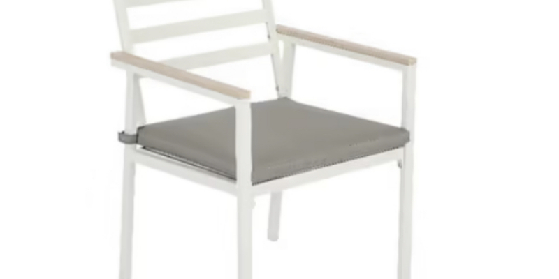 Chaise en aluminium Cholet, 64,90€, arrivage Brico Dépôt