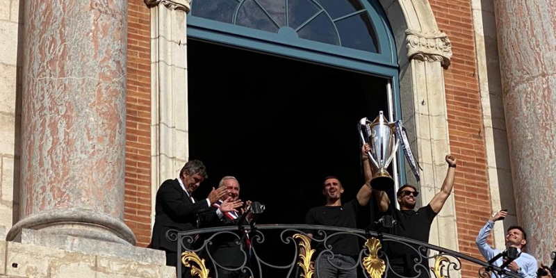 Revivez la fête place du Capitole à Toulouse pour le 6e sacre du Stade toulousain en Champions Cup