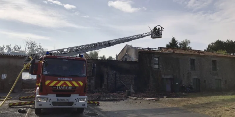Après 50 ans d'existence à Cholet, la discothèque Le Rubis Club victime d'un violent incendie