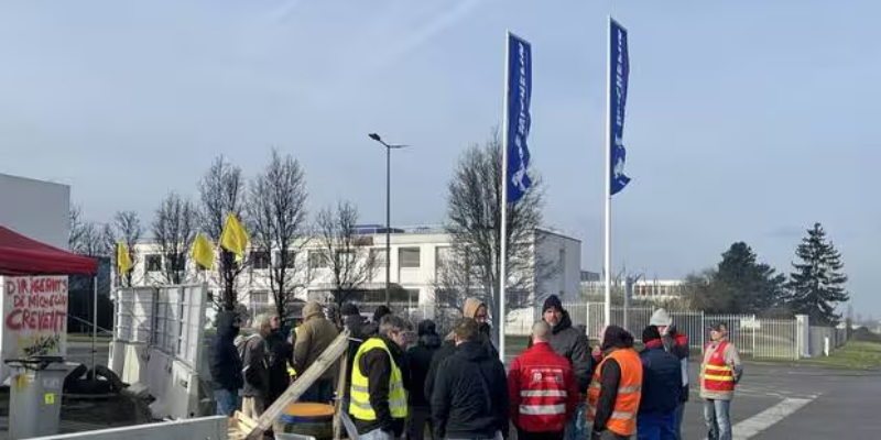 « On continuera jusqu’à la fermeture » : les salariés de Michelin Cholet en attente des négociations