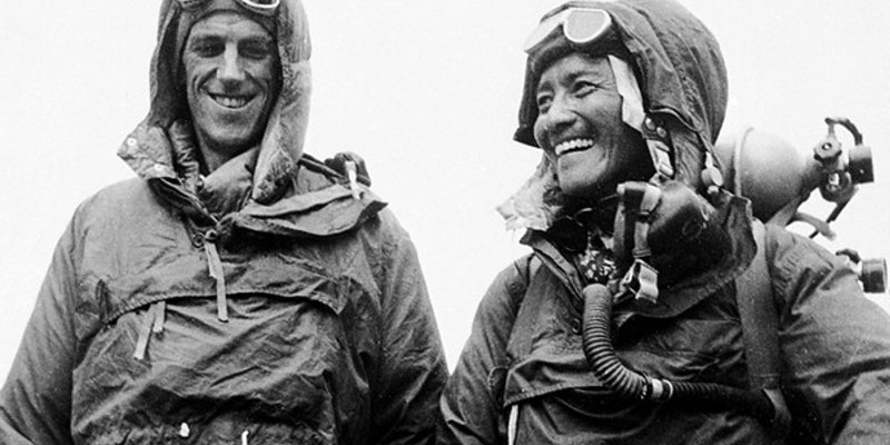 2 juin 1953 : Tenzing et Hillary, les deux premiers hommes ayant réussi l'ascension de l'Everest