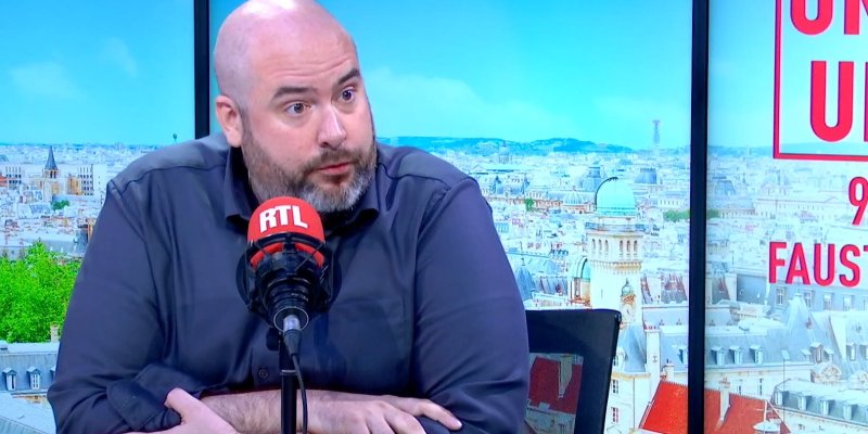 « À 25 ans, j’étais à la tête d’une des plus grandes comédies musicales parisiennes » : élevé chez les Témoins de Jéhovah, il s'est construit une vie de surdoué