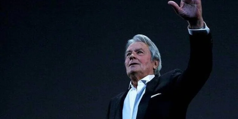 Alain Delon, monument du cinéma, est mort à l'âge de 88 ans