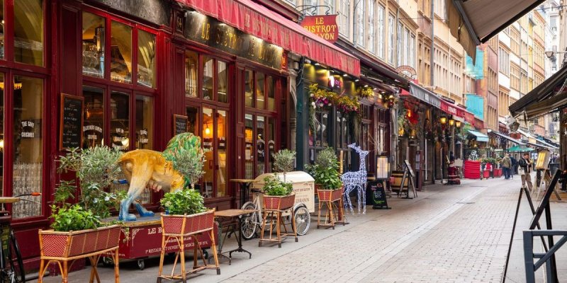 Ces 7 restos à Lyon créent la surprise : classés parmi les meilleurs de France en 2025