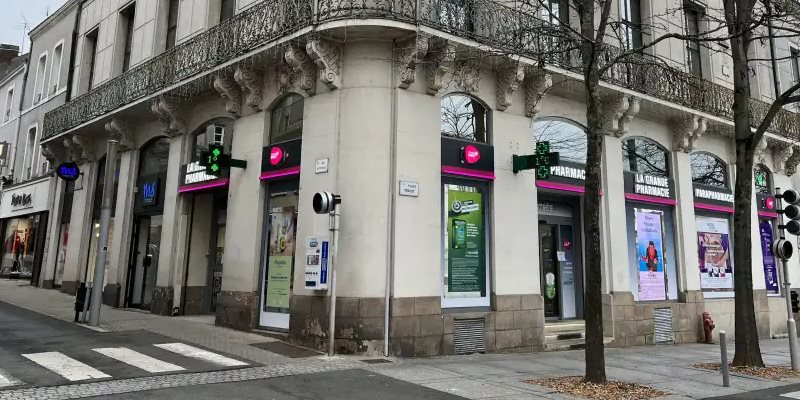 La Grande Pharmacie place Travot à Cholet