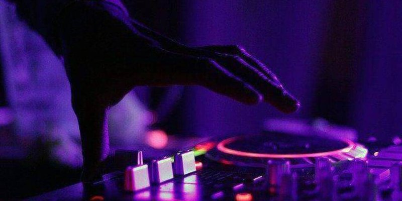 La médiathèque de Cholet propose une initiation au DJing et au mix