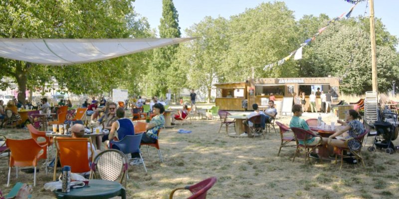 Les guinguettes enchantent les berges de la métropole nantaise