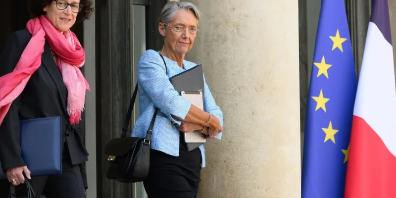 Non, à temps complet au Smic, on ne perçoit pas automatiquement 1.450 euros