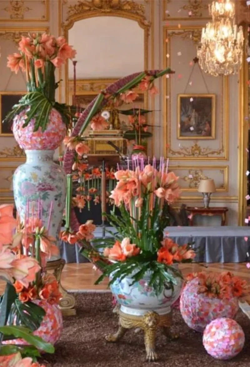 À 1h de Lille, 7 000 fleurs ont envahi ce château pour une expo féerique