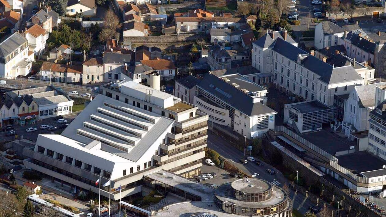 Pourquoi cette chaîne de télé pose-t-elle ses caméras à Cholet le temps d’une journée ?