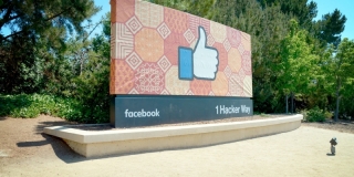 Facebook menace de fermer Facebook et Instagram en Europe