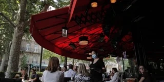 Les bars fermeront bien à 22h à Paris à partir ce lundi