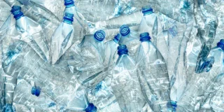 Ce « cocktail » d'enzymes dévore le plastique