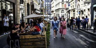 Coronavirus : ce qu'il faut retenir des nouvelles annonces pour Paris, les restaurants et les universités