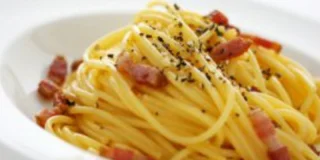 Pâtes à la "carbonara" à la française