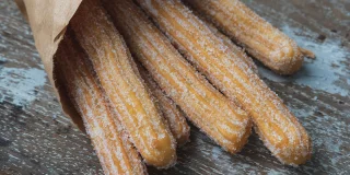 La recette des churros de la boulangerie la plus cool de Paris