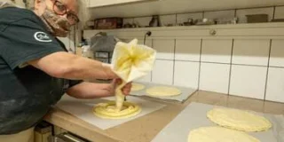 Près de Cholet. Une boulangerie propose de l'or à la place des fèves dans les galettes des Rois