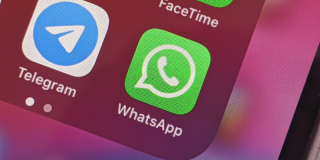 WhatsApp va obliger ses utilisateurs à partager leurs données avec Facebook