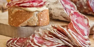 Viande et cancer, des liaisons dangereuses - Sciences et Avenir