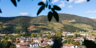 Angers, Guéthary... Quelles sont les communes les plus agréables de France selon ? - Grazia
