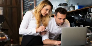 Travailler en famille : avantage, contrat et déclaration
