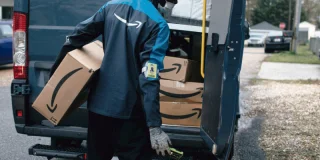 Vous réfléchirez (ou pas) à deux fois avant de retourner vos colis Amazon
