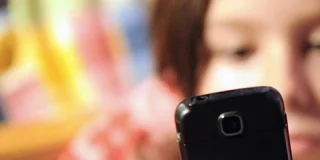 Droit à l'image des enfants : pourquoi certains parents pourront perdre leur 