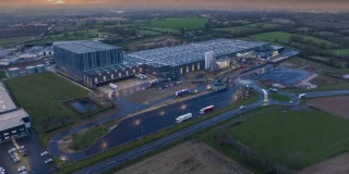 L'Abeille s'installe dans son usine XXL de Cholet