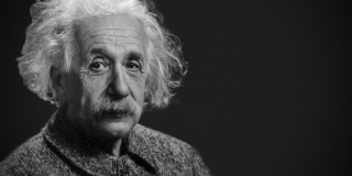 Albert Einstein : Ce qui fait la vraie valeur d'un être humain, c'est de s'être délivré de son petit moi