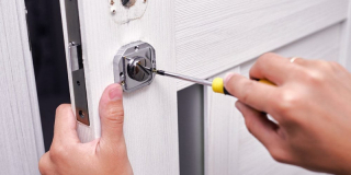 Comment réparer une serrure de porte ? | Bs Artisan Strasbourg