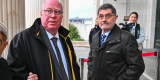 « Je m’en veux » : en larmes, un organisateur reconnaît des erreurs lors du procès du drame du 14 Juillet