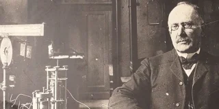 «Grâce à lui, nous sommes capables de communiquer dans le monde entier» : Édouard Branly, le père fondateur de la communication moderne