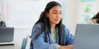 Triche, doutes, pédagogies adaptées... Une enquête dévoile l’usage massif de l’IA dans les grandes écoles