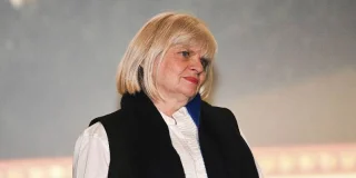 🚨 Isabelle Nanty hospitalisée après un grave accident sur l’A10 !