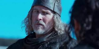 Kaamelott 2 : Alexandre Astier révèle enfin pourquoi Perceval est absent du film ! 🎬👑