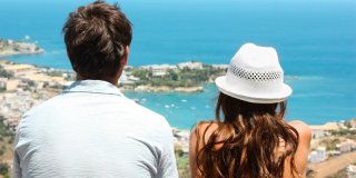 Le Code du Travail oblige les employeurs à donner des congés simultanés aux salariés en couple