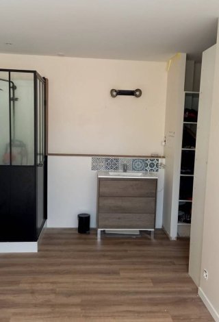 Peintre décorateur Cholet : peinture intérieure et peinture extérieure