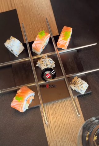 Youko Sushi. Morpion… version sushi 🍣 Qui gagne ?