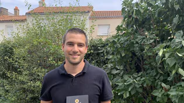 Quel est ce restaurant au concept insolite qui ouvre près de Cholet ?