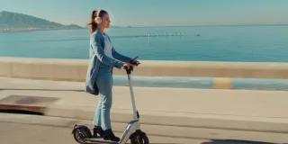 Une Femme Aujourd'hui : Portrait sensible d'une femme en quête de liberté ! Un film de Robert Guédiguian