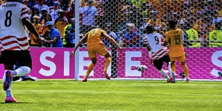 USA 1 - 0 AUSTRALIE but contre son camp