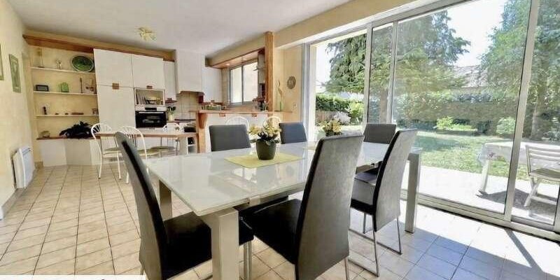 Vente maison en nue propriété à Cholet 49300 6 pièces 96m2